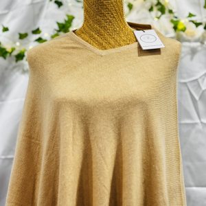 Pashmina poncho cream handmade in Nepal Pashmina poncho cream handmade in Nepal